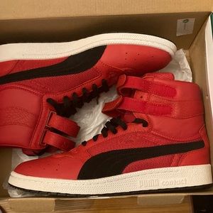 Bright red with black lases, great conditions